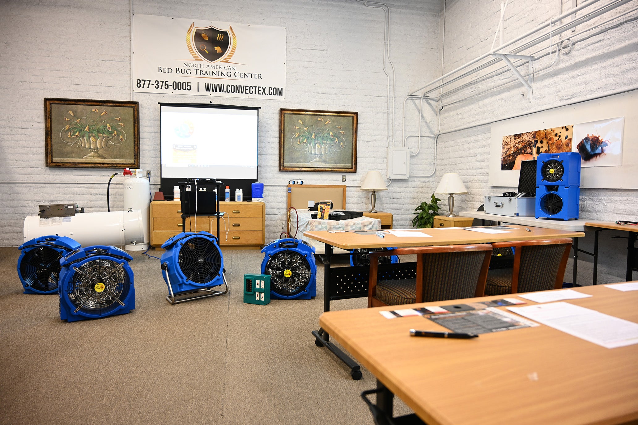 
            
            the north american bed bug training facility with bedbug heaters and training equipment
                  